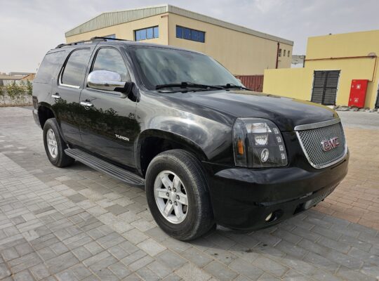 GMC YUKON SLT, GCC SPECS, 2012 FULL OPTION FOR SALE