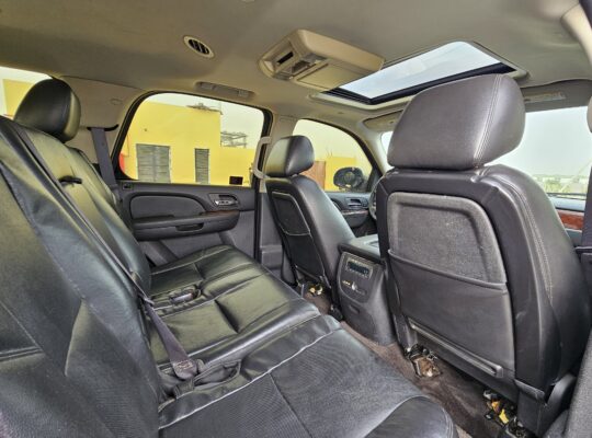 GMC YUKON SLT, GCC SPECS, 2012 FULL OPTION FOR SALE
