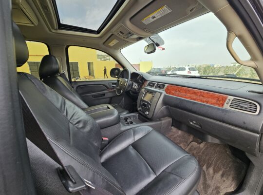 GMC YUKON SLT, GCC SPECS, 2012 FULL OPTION FOR SALE