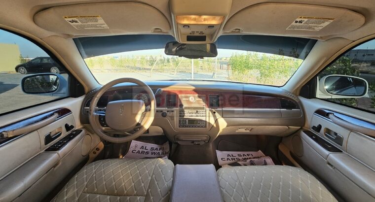 Lincoln Town Car Gcc, Executive L Edition 2005 for Sale