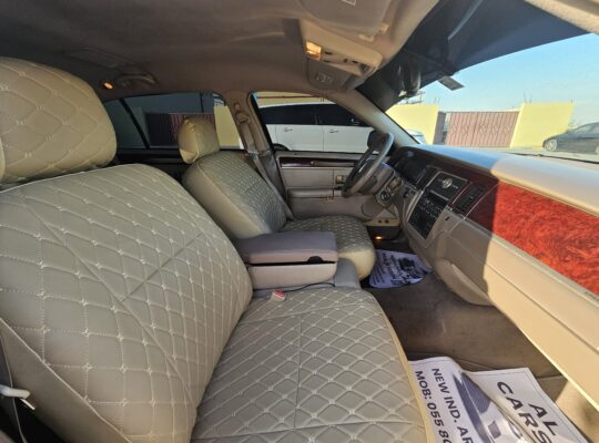 Lincoln Town Car Gcc, Executive L Edition 2005 for Sale