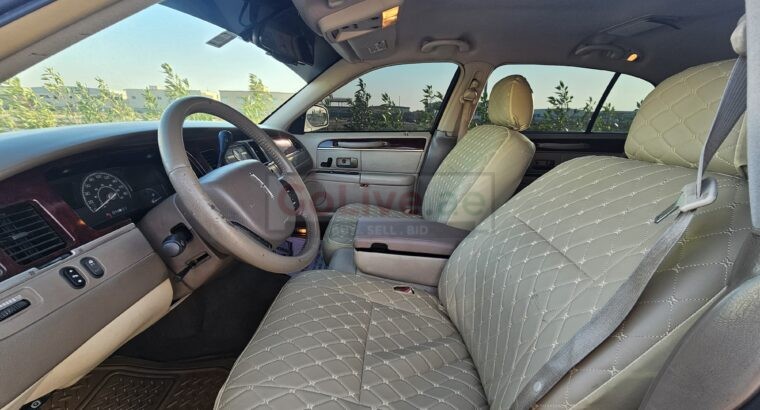 Lincoln Town Car Gcc, Executive L Edition 2005 for Sale