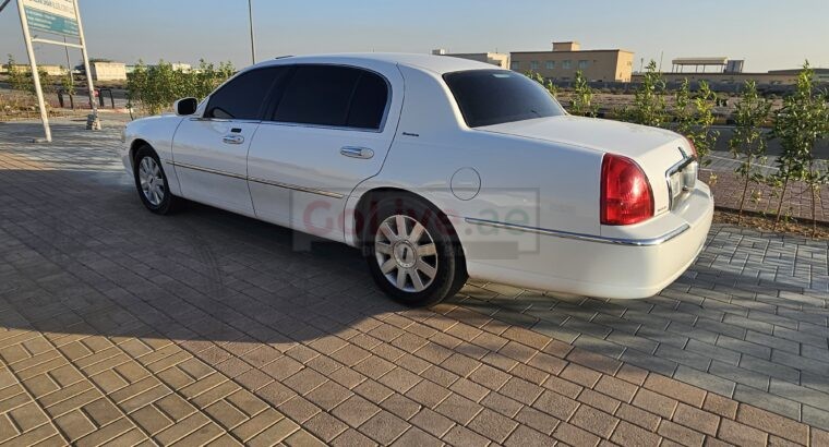 Lincoln Town Car Gcc, Executive L Edition 2005 for Sale