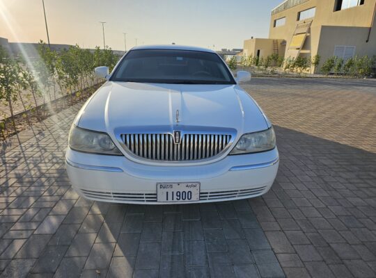 Lincoln Town Car Gcc, Executive L Edition 2005 for Sale