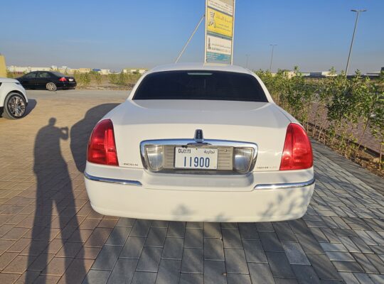 Lincoln Town Car Gcc, Executive L Edition 2005 for Sale
