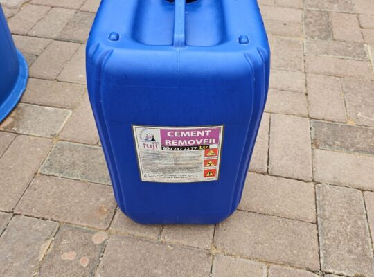Cement remover for Trucks ( Dubai No 1 Concrete remover Chemical Supplier )