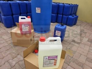 Cement remover for glass for glass ( Concrete Marks Cleaner in UAE )