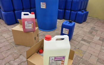 Cement remover for glass for glass ( Concrete Marks Cleaner in UAE )