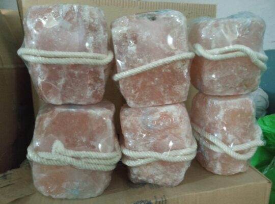 Salt licks for horses and cattle ( Buy pink rock salt for animals in AL AIN )