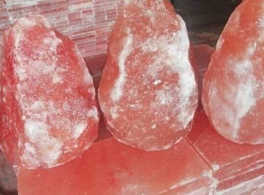 Durable salt blocks for livestock ( Pink rock salt for animals in AL AIN )
