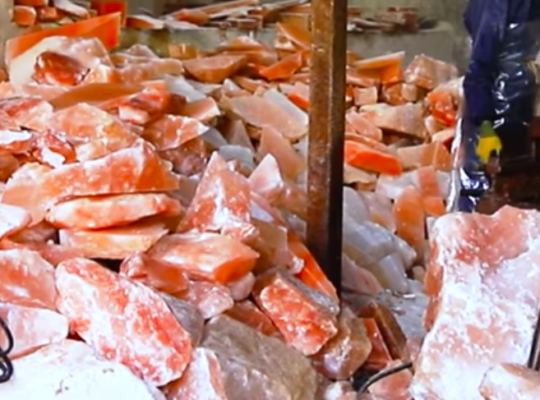 Organic salt licks for animals ( Himalayan salt licks for animals in RAS AL KHAIMAH )