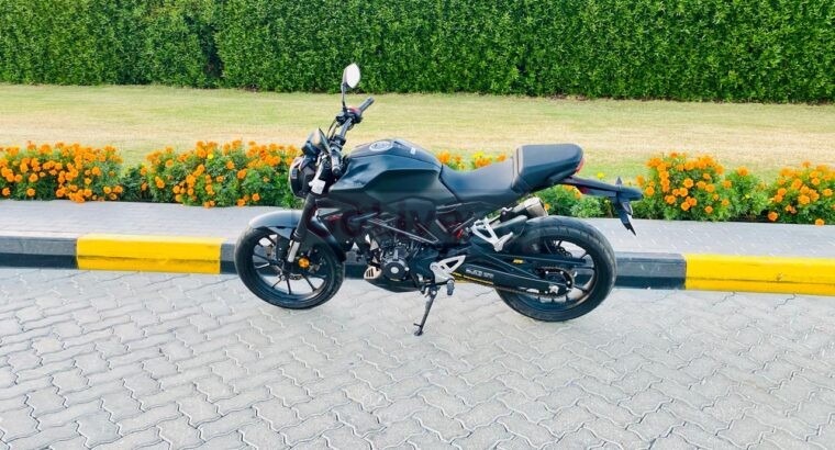 Honda CB300R 2022 (latest design) almost new, very low kms, purchased from Al Futtaim