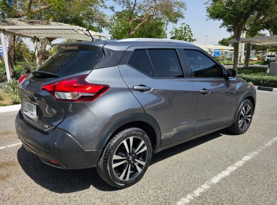Nissan kick SV 2020, Original Paint, 1600cc, Only 72000 kms Driven for sale