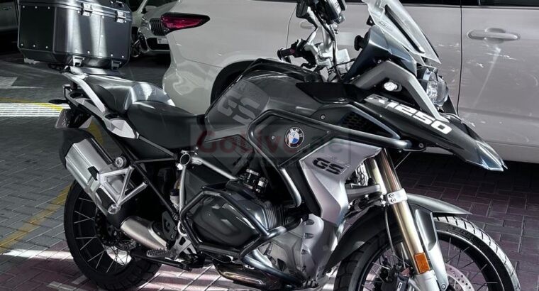 Used BMW Motorcycle Buyer in dubai ( We Buy Used Motorcycles in Dubai )
