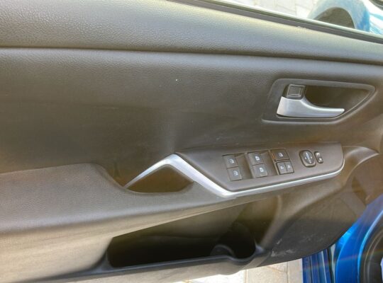 TOYOTA CAMRY 2017 SE, USA SPECS, MID OPTION, LESS KMS CAR FOR SALE