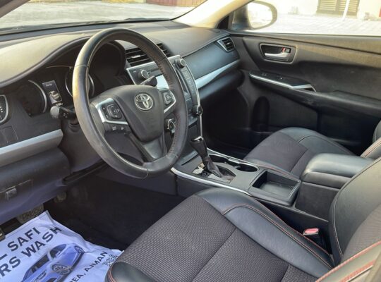 TOYOTA CAMRY 2017 SE, USA SPECS, MID OPTION, LESS KMS CAR FOR SALE