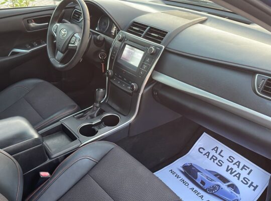 TOYOTA CAMRY 2017 SE, USA SPECS, MID OPTION, LESS KMS CAR FOR SALE