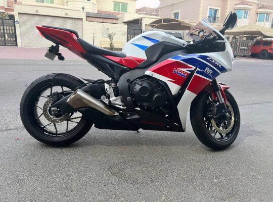 Used Honda CBR Motorcycle Buyer in dubai ( Professional Motorbike Buyers UAE )