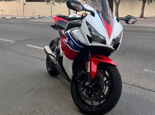 Used Honda CBR Motorcycle Buyer in dubai ( Professional Motorbike Buyers UAE )