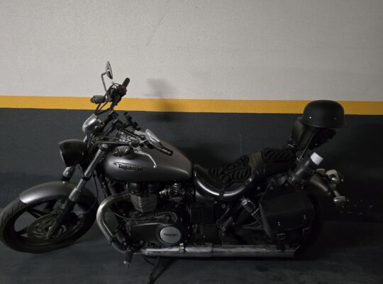 Used Triumph Motorcycle Buyer in dubai ( Bike Dealer DUBAI UAE )