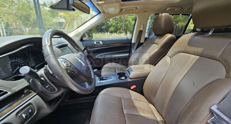 Lincoln MKT 2015, GCC Specs, 7 Seaters SUV, Excellent Condition