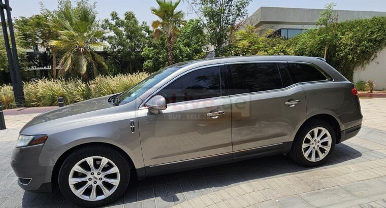 Lincoln MKT 2015, GCC Specs, 7 Seaters SUV, Excellent Condition