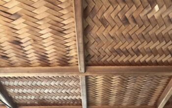 Natural thatch ceiling panels in UAE ( Natural thatch ceiling panels in Al Warqaa Dubai )