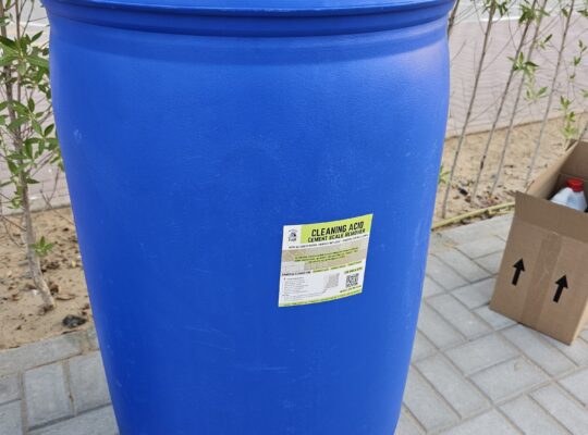 Concrete Plants, Concrete pumps, Cement Readymix Trucks Cleaning Chemical in Dubai – Fuji Cement Scale Remover