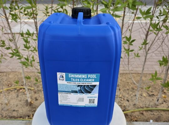 Pool tile grout cleaner ( Fuji Swimmimg Pool Tiles Cleaner )