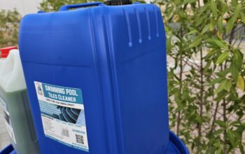 Effective pool tile cleaner ( Fuji Swimmimg Pool Tiles Cleaner )