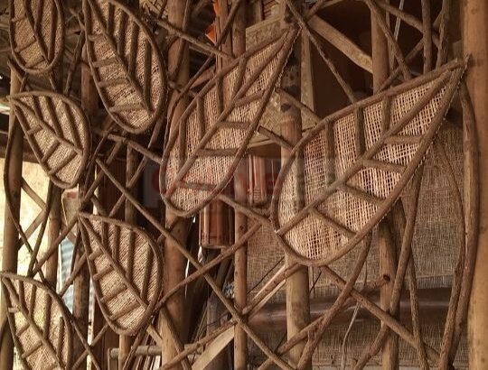 Natural thatch ceiling panels in UAE ( Natural thatch ceiling panels in Al Garhoud Dubai )