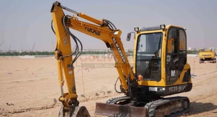 Buy 2017 Yuchai YC35-8 Mini Excavator