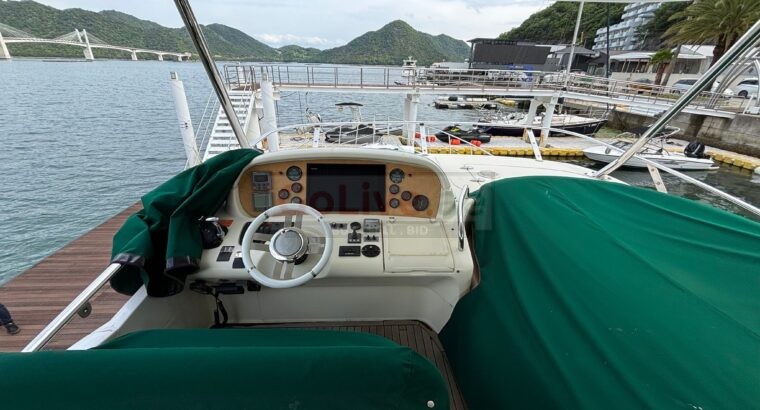 PERFECTLY WELL MAINTENED LUXURY YATCH AT A BARGAIN PRICE