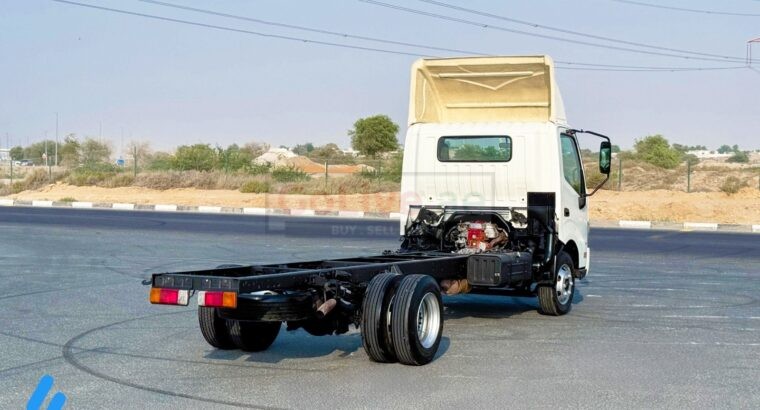 2019 Hino 916 bare chassis long wheel Gcc Japan made