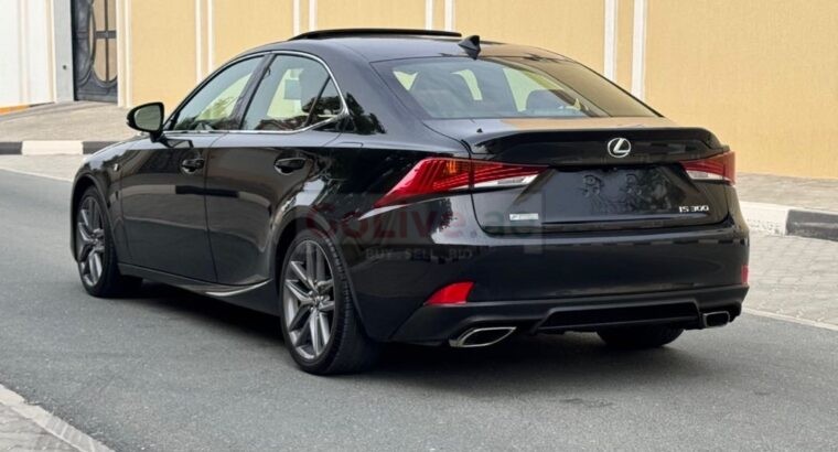 Lexus IS300 2017