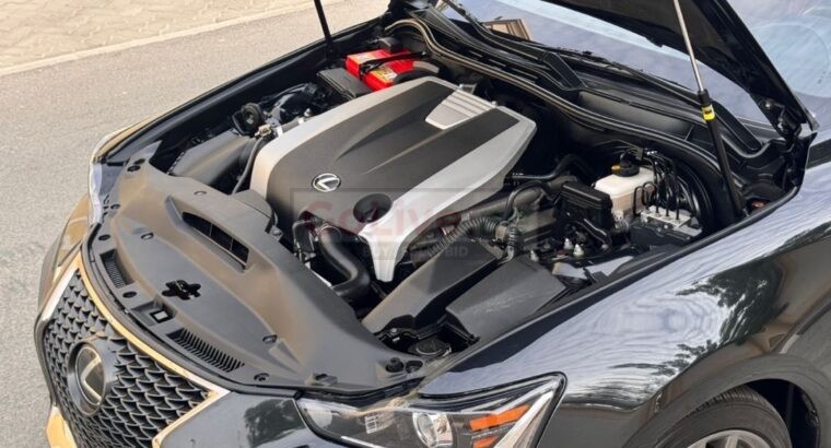 Lexus IS300 2017