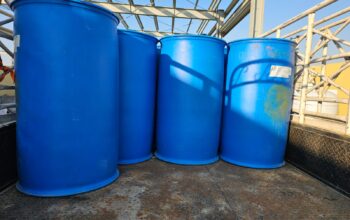200 Liter Plastic Barrel Supplier UAE – Open and Closed Top – 052 9934534