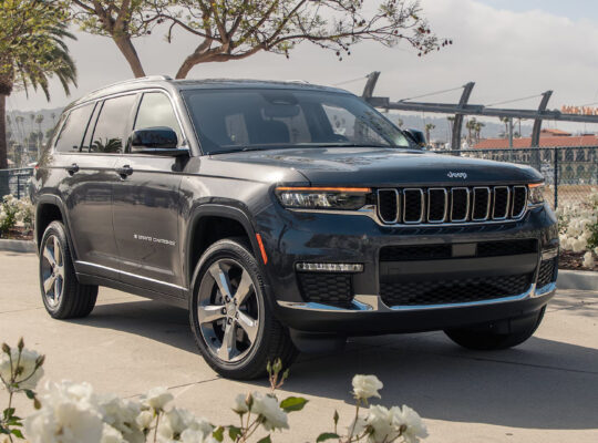 2022 jeep grand Cherokee l 4×4 limited