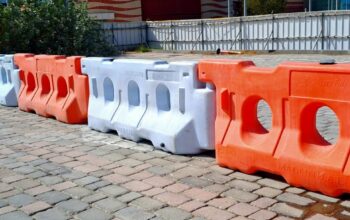 Water-Filled Barriers / Road Safety Barriers