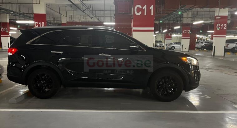 Clean Black Kia Sorento 2018