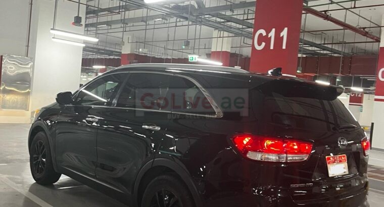 Clean Black Kia Sorento 2018
