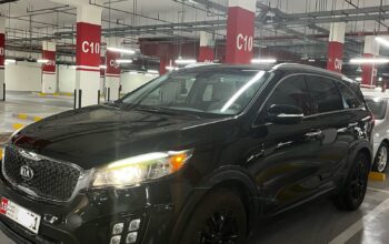 Clean Black Kia Sorento 2018