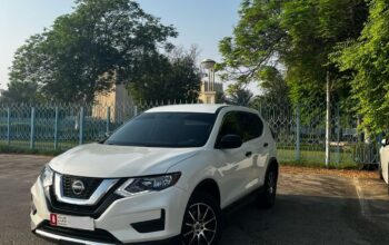 Low mileage only 79k Nissan Rogue (x-trail)