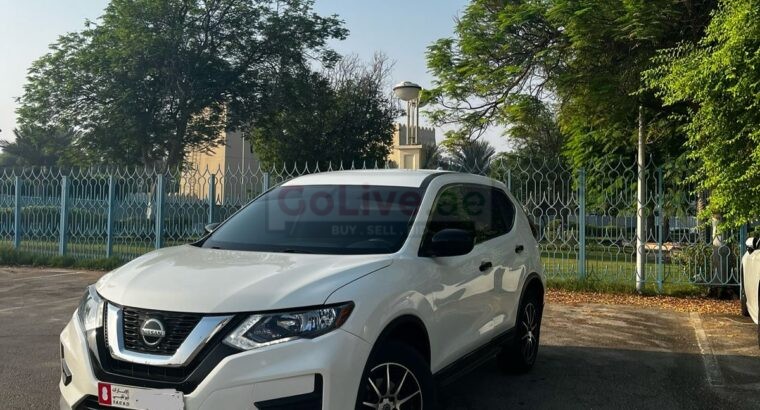 Low mileage only 79k Nissan Rogue (x-trail)