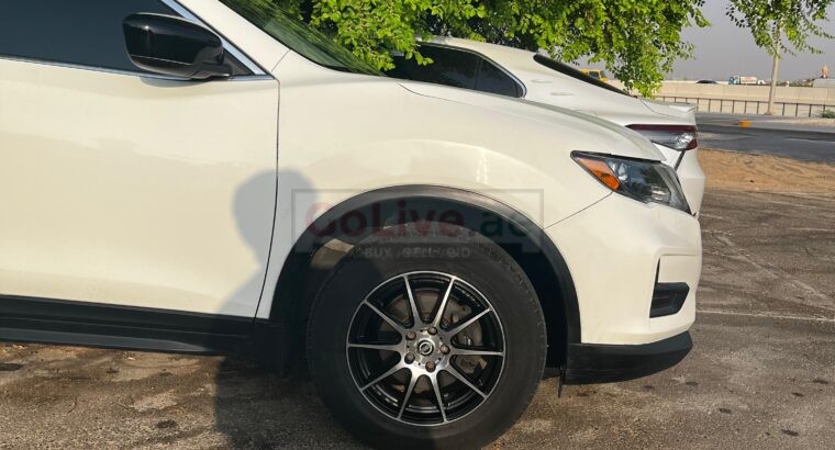 Low mileage only 79k Nissan Rogue (x-trail)