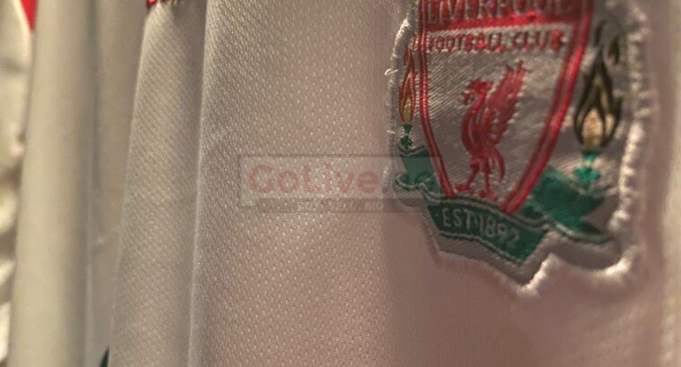 Limited Stock On Sale: Gerrard #8 Liverpool Classic – Only 70 DHS!