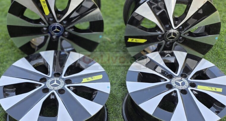 🚗 MERCEDES V300 -2025 Model-PARTS – BRAND NEW / BLACK – IMMEDIATE SALE 🚗