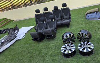 🚗 MERCEDES V300 -2025 Model-PARTS – BRAND NEW / BLACK – IMMEDIATE SALE 🚗