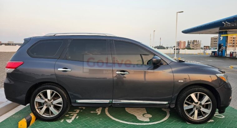 Nissan Pathfinder 2013, SL GCC, Full Option, 360 Camera, Panoramic