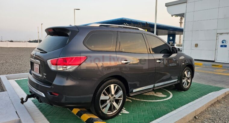 Nissan Pathfinder 2013, SL GCC, Full Option, 360 Camera, Panoramic